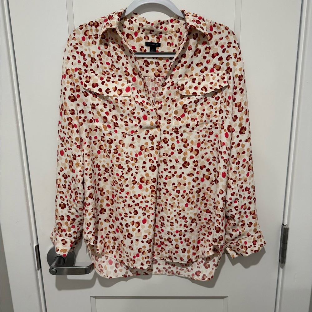 Ann Taylor White/Pink Animal Print Patterned Blouse
